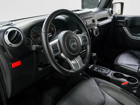 Used 2016 Jeep Wrangler Rubicon AWD/4WD image 22