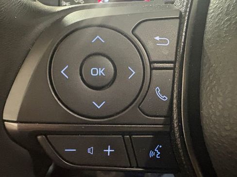 Used 2022 Toyota Camry XSE image 21