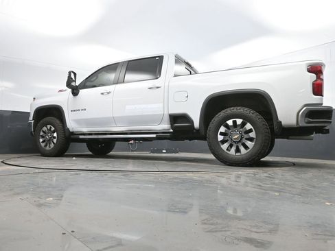 Used 2024 Chevrolet Silverado 2500 LT image 33