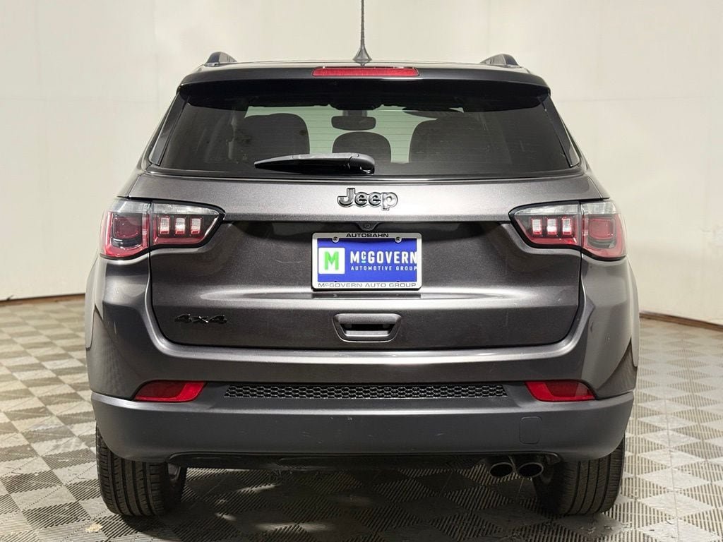 Used 2019 Jeep Compass Latitude AWD/4WD image 5