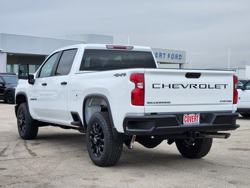 New 2026 Chevrolet Silverado 2500 Custom w/ Custom Convenience Package AWD/4WD image 4