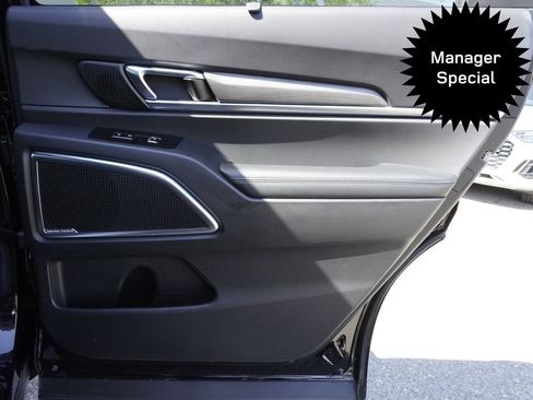 Used 2024 Kia Telluride SX Prestige X-Pro AWD/4WD image 25