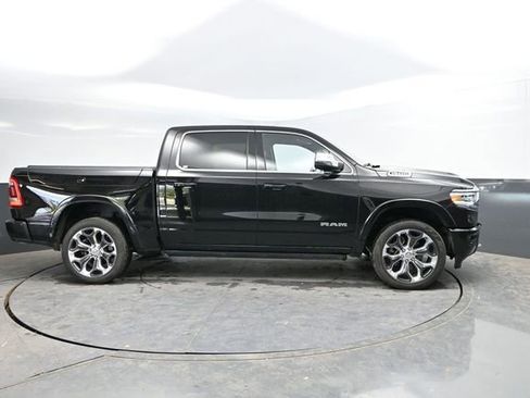 Used 2024 RAM 1500 Limited AWD/4WD image 12
