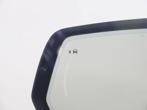 Used 2023 GMC Acadia SLT w/ Elevation Edition image 27