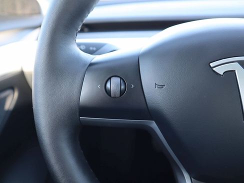 Used 2023 Tesla Model 3 Standard Range image 15