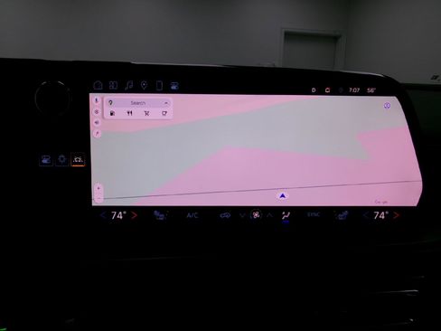 Certified 2024 Chevrolet Traverse LT w/ LPO, Floor Liner Package image 5