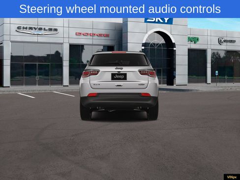 New 2026 Jeep Compass Latitude image 7