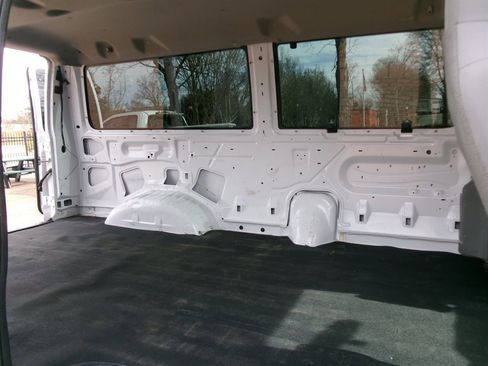 Used 2011 Ford E-150 and Econoline 150 w/ PWR Group image 13