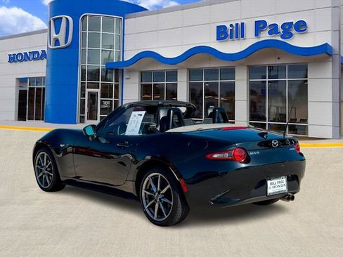 Used 2021 MAZDA MX-5 Miata Grand Touring RWD image 6