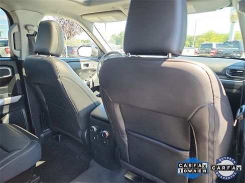 Certified 2022 Ford Explorer XLT w/ Equipment Group 202A image 34