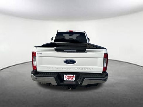 Used 2019 Ford F350 XLT w/ XLT Premium Package image 6