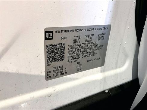 Used 2023 Chevrolet Equinox LS image 33