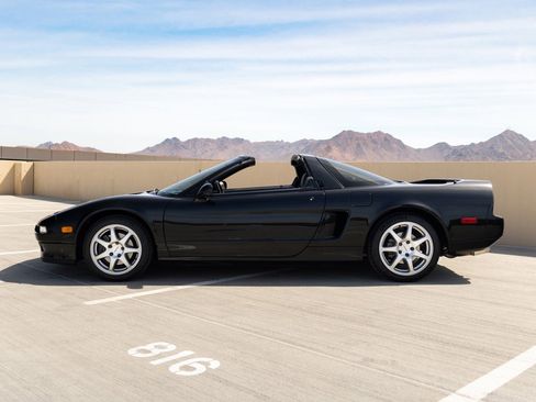Used 1995 Acura NSX T RWD image 6