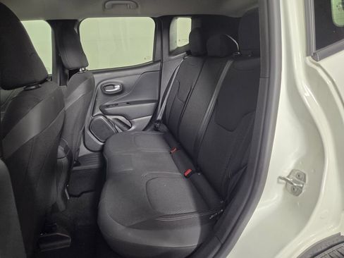 Used 2023 Jeep Renegade Altitude AWD/4WD image 25