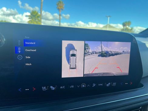 Used 2025 Chevrolet Tahoe Premier image 20