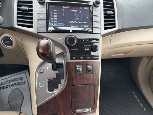Used 2015 Toyota Venza Limited image 14