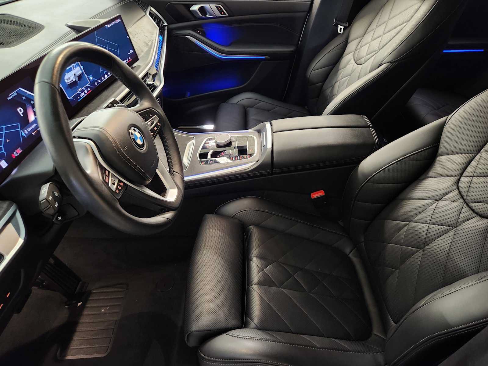 Used 2024 BMW X5 xDrive40i w/ Parking Assistance Package AWD/4WD image 14