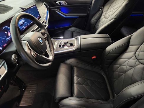 Used 2024 BMW X5 xDrive40i w/ Parking Assistance Package AWD/4WD image 14