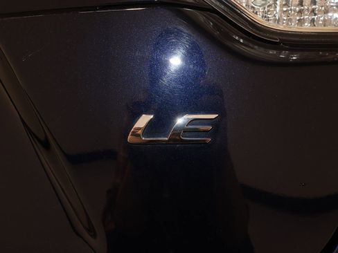 Used 2024 Toyota Corolla LE image 32