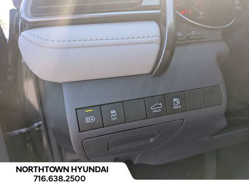 Used 2019 Toyota Camry XSE FWD image 28
