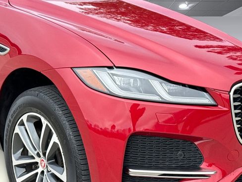 Used 2022 Jaguar F-PACE S AWD/4WD image 10