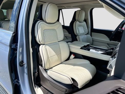 Used 2023 Lincoln Navigator Black Label AWD/4WD image 30