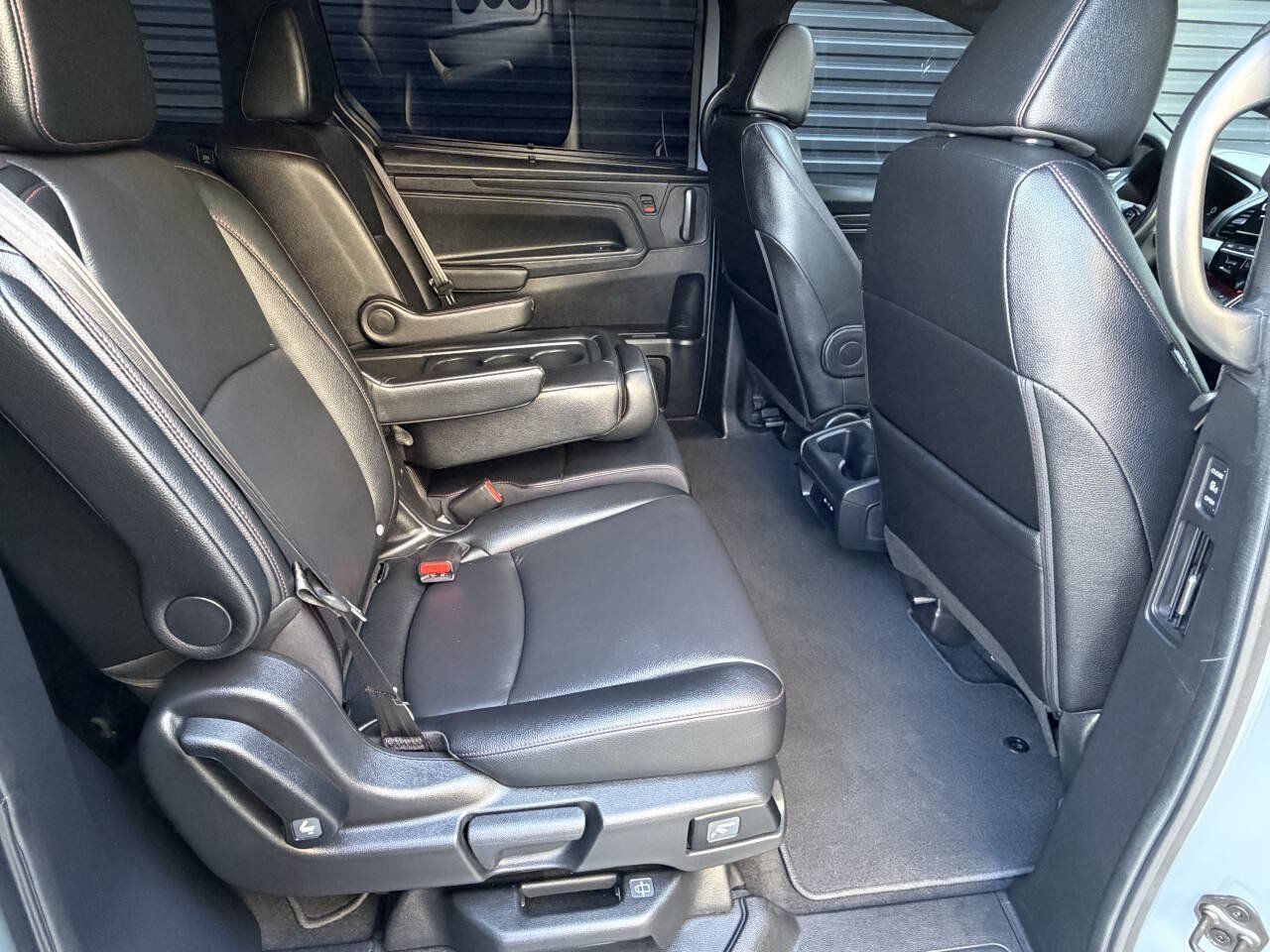 Used 2025 Honda Odyssey Sport-L image 19