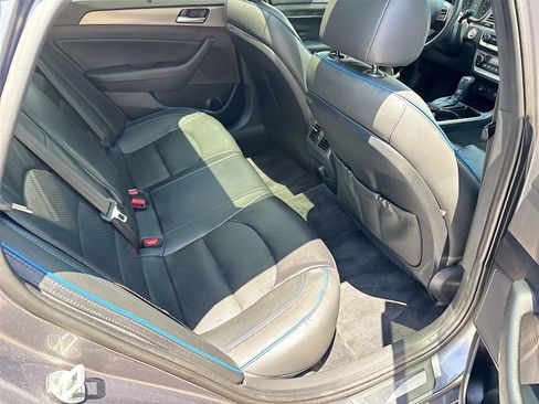 Used 2018 Hyundai Sonata Limited FWD image 28