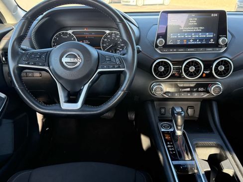 Used 2025 Nissan Sentra SR FWD image 14