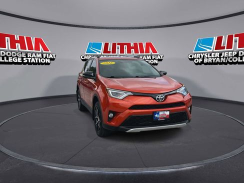 Used 2016 Toyota RAV4 SE AWD/4WD image 2