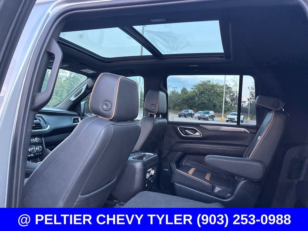 Used 2023 GMC Yukon XL AT4 w/ AT4 Premium Package AWD/4WD image 20