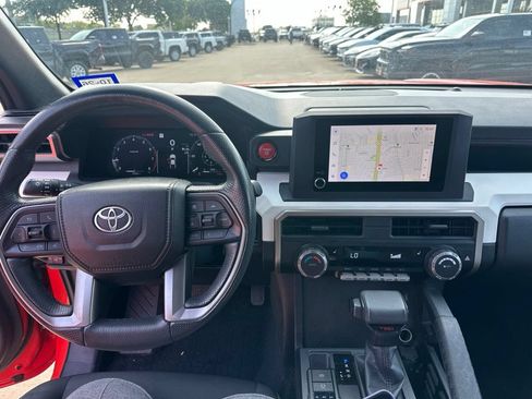 Used 2024 Toyota Tacoma TRD Off-Road AWD/4WD image 11