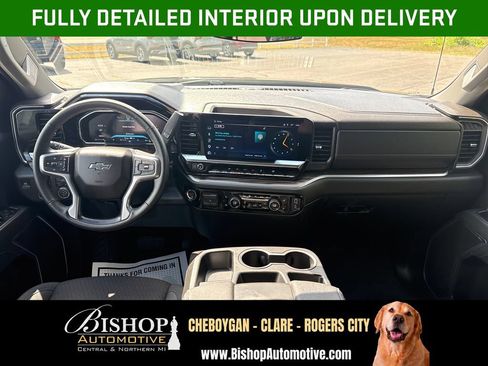Used 2026 Chevrolet Silverado 1500 RST AWD/4WD image 3
