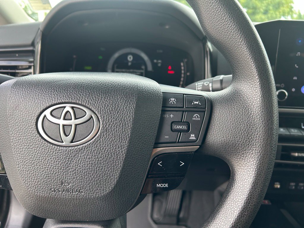 Used 2025 Toyota Camry LE FWD image 12