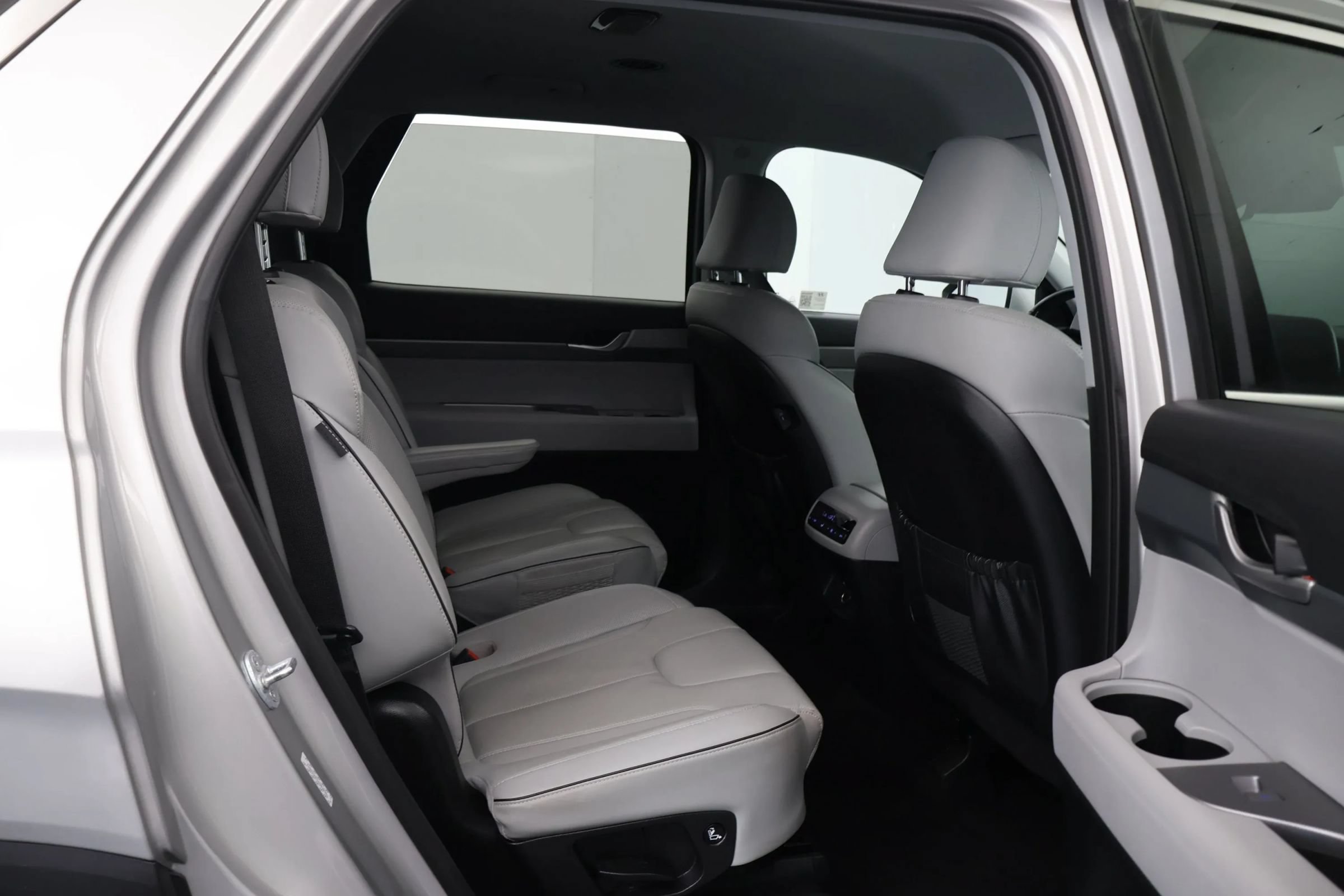 Used 2025 Hyundai Palisade SEL AWD/4WD image 15