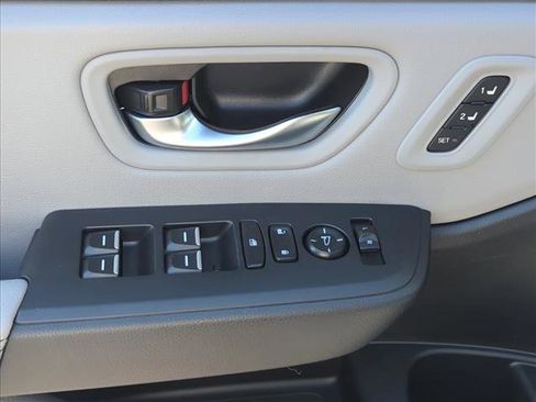 New 2025 Honda Pilot Touring image 11