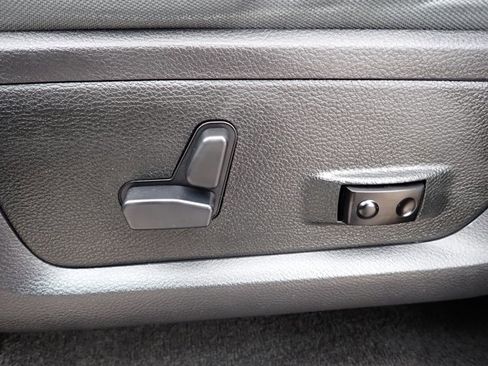 Used 2018 RAM 1500 Big Horn AWD/4WD image 12