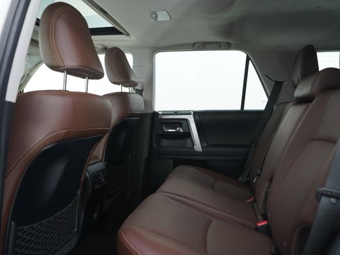 Used 2022 Toyota 4Runner Limited AWD/4WD image 19