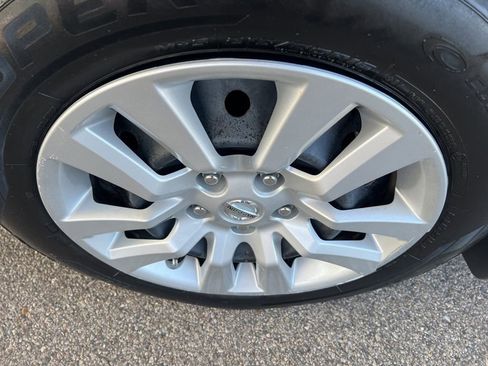 Used 2015 Nissan Altima 2.5 S w/ Power Driver Seat Package FWD image 40