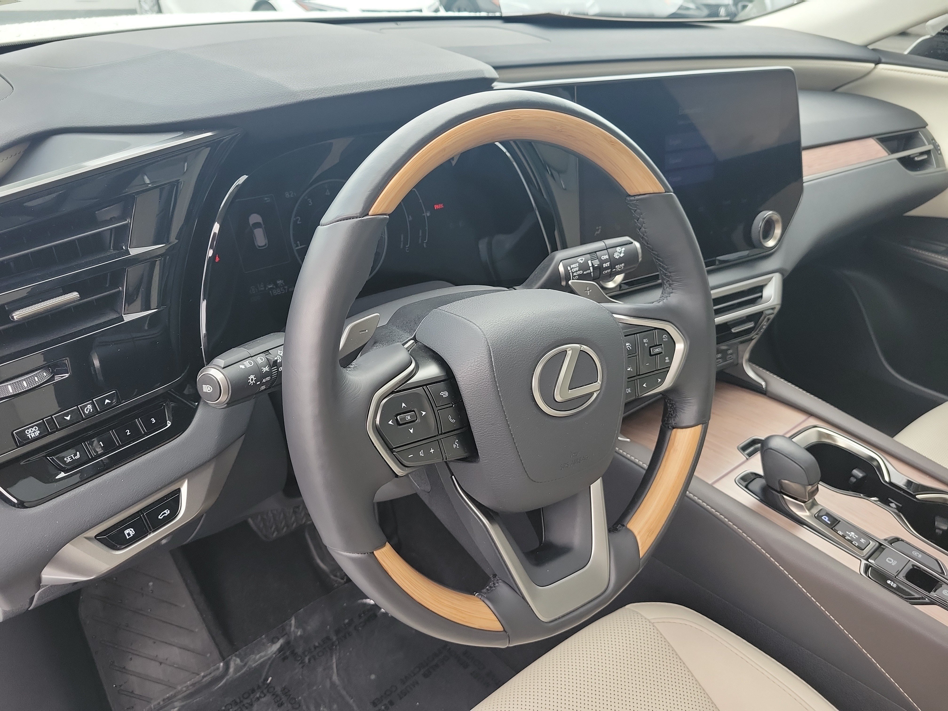Certified 2024 Lexus RX 350 Premium w/ Accessory Package (K3) FWD image 23