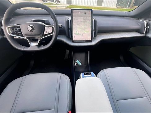 New 2026 Volvo EX30 Plus w/ Protection Package Premier AWD/4WD image 7