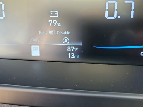 Certified 2026 Hyundai Elantra SE FWD image 13