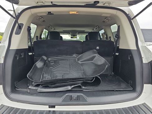 Used 2023 Nissan Armada SL w/ Captain's Chairs Package AWD/4WD image 16