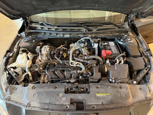 Used 2025 Nissan Altima 2.5 SV FWD image 26