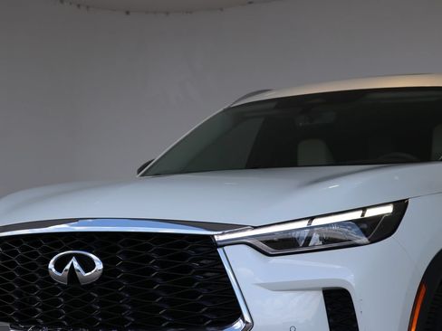 Certified 2023 INFINITI QX60 Luxe w/ Cargo Package AWD/4WD image 43