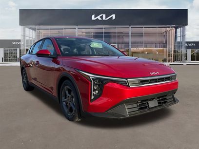 New 2025 Kia K4 LXS