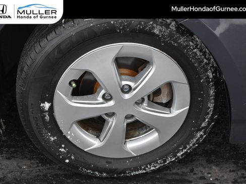 Used 2010 Toyota Prius Five image 3