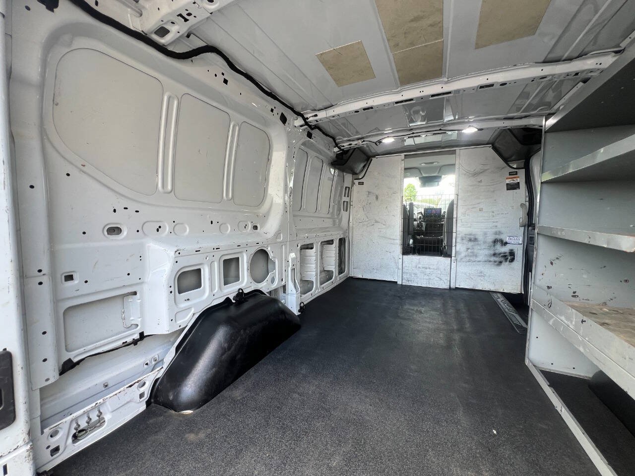 Used 2019 Ford Transit 150 130 Low Roof RWD image 7