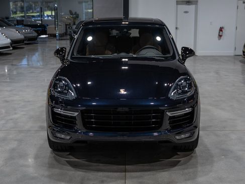 Used 2016 Porsche Cayenne Turbo S w/ Premium Package Plus image 9