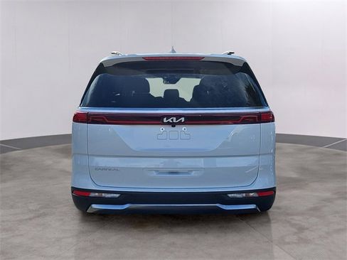 Certified 2024 Kia Carnival SX Prestige image 5